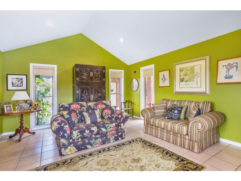 13 Antonio Close, Tawonga VIC 3697