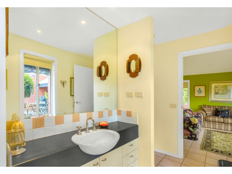 13 Antonio Close, Tawonga VIC 3697