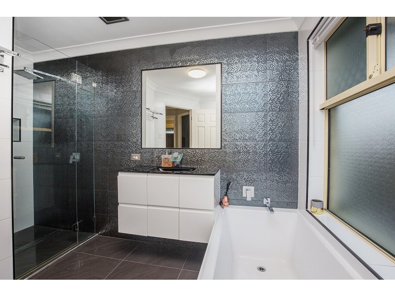 8 Navua Court, Pacific Pines QLD 4211