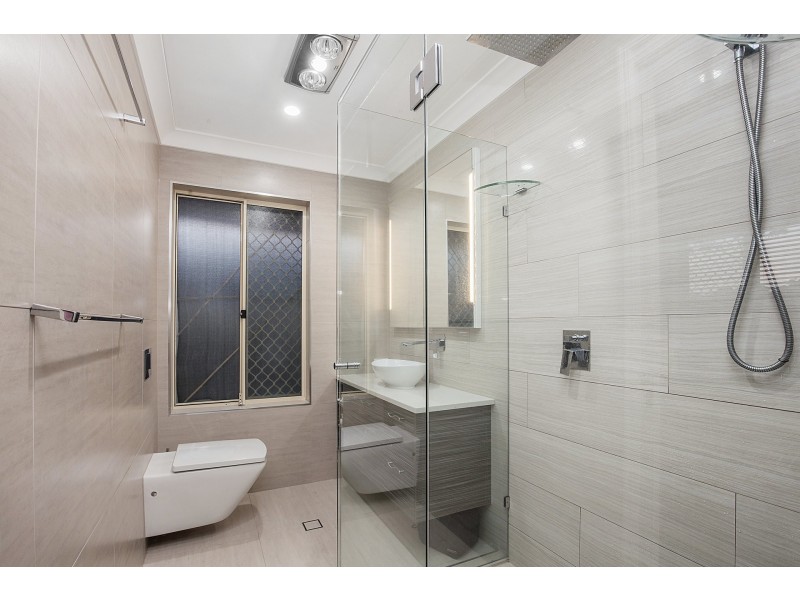 8 Navua Court, Pacific Pines QLD 4211