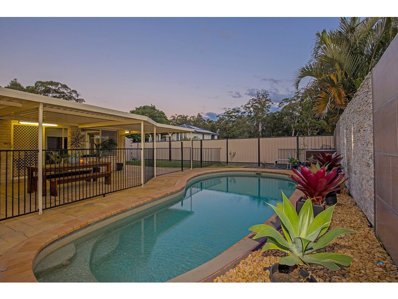 8 Navua Court, Pacific Pines QLD 4211