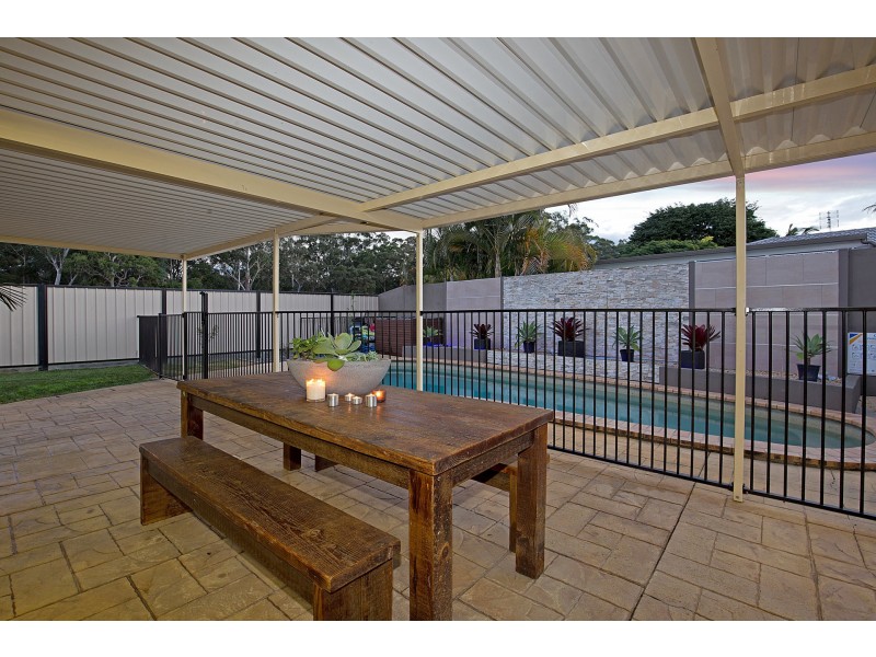 8 Navua Court, Pacific Pines QLD 4211