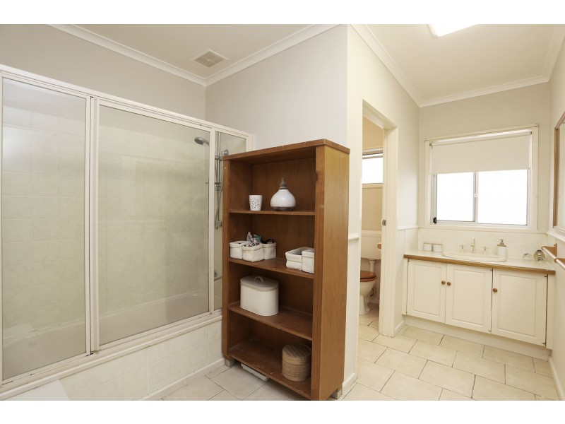 40 Eleventh Avenue, Eden Park VIC 3757