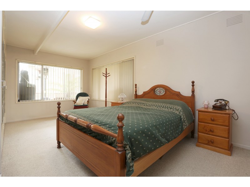 40 Eleventh Avenue, Eden Park VIC 3757