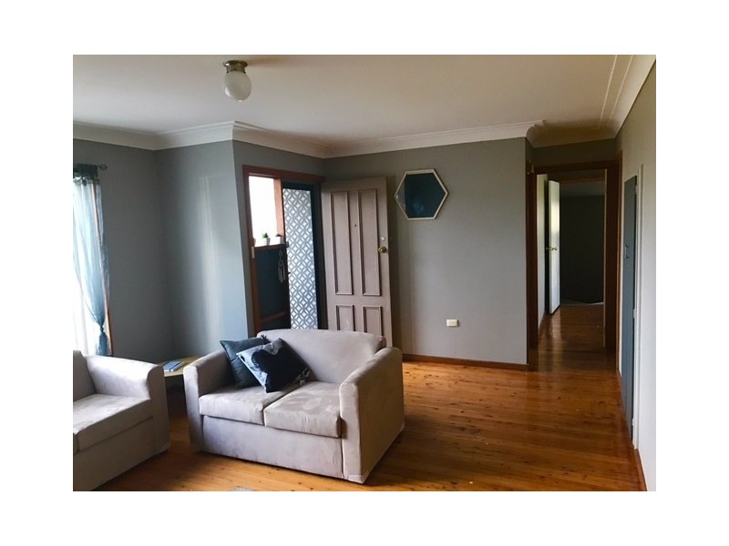 52 Elizabeth Bay Drive, Lake Munmorah NSW 2259