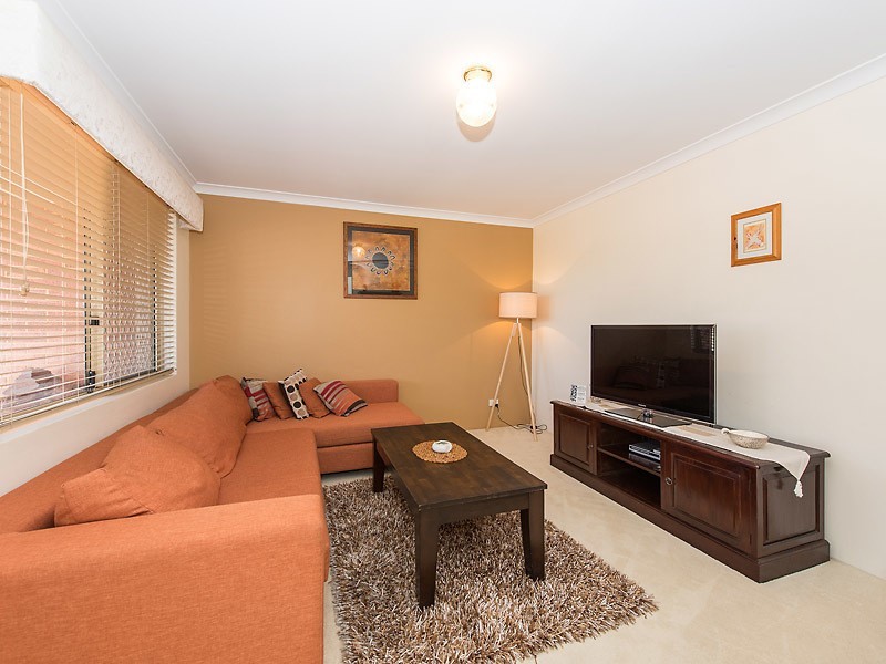 13 Truslove Close, Willagee WA 6156
