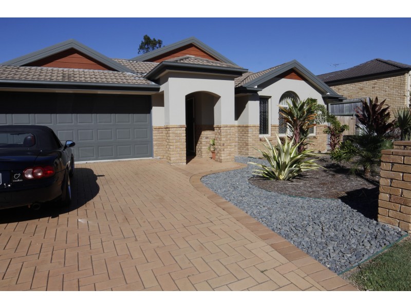 13 Parkside Place, Forest Lake QLD 4078