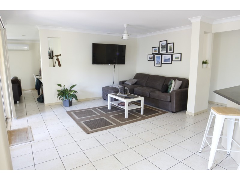 13 Parkside Place, Forest Lake QLD 4078