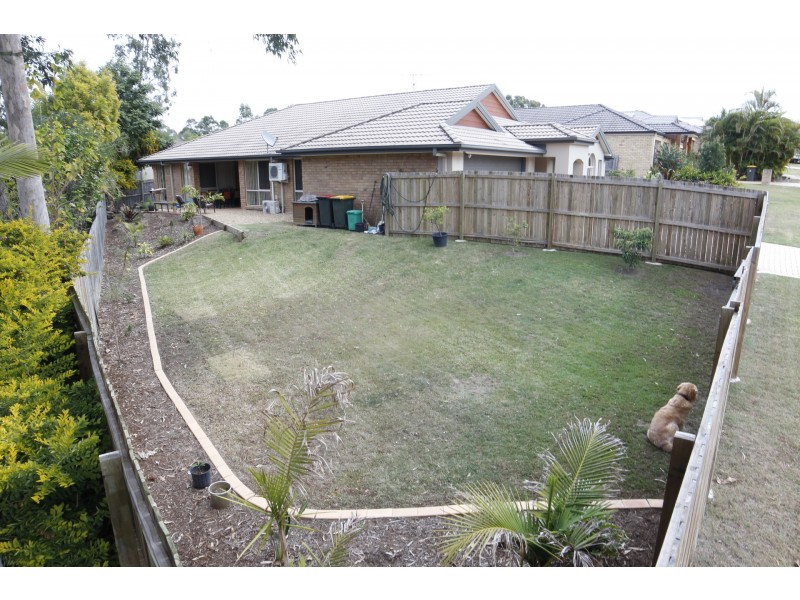 13 Parkside Place, Forest Lake QLD 4078