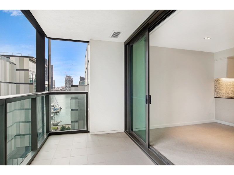 6A/8 Waterside Place, Docklands VIC 3008