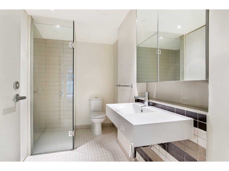 6A/8 Waterside Place, Docklands VIC 3008