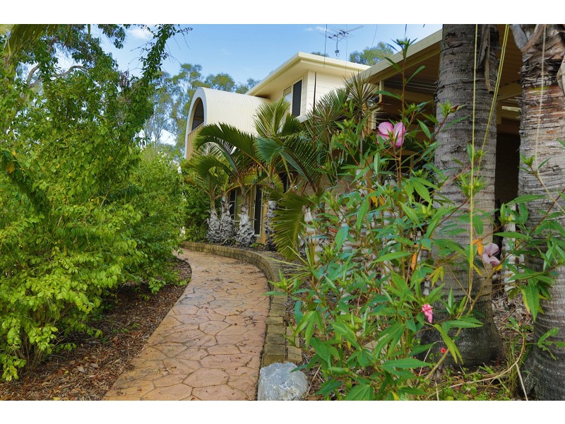 18 Flora Drive, Beecher QLD 4680