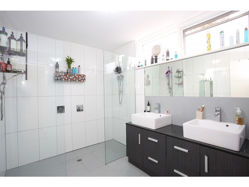 2/270 Nepean Highway, Seaford VIC 3198