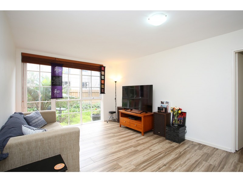 2/270 Nepean Highway, Seaford VIC 3198