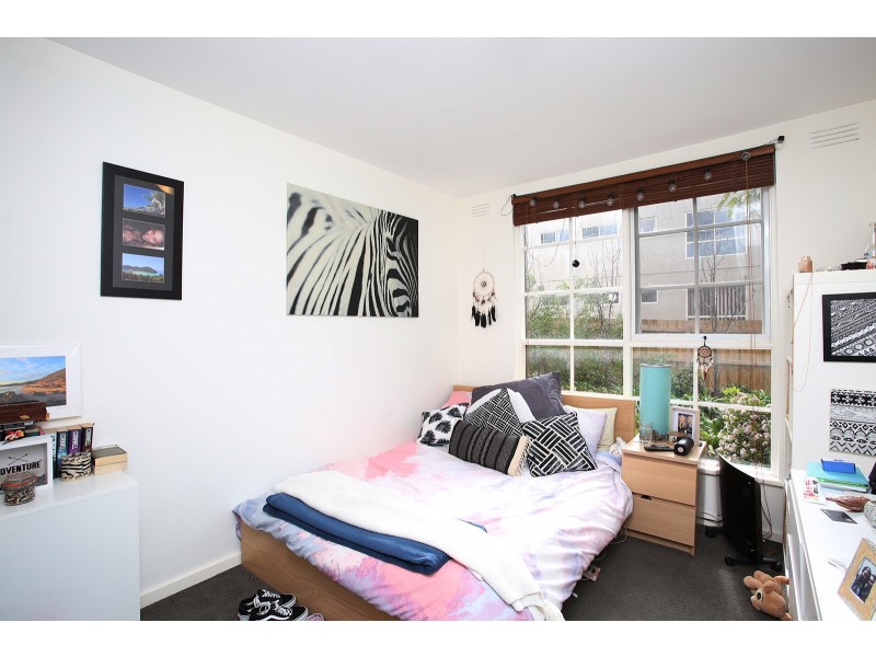 2/270 Nepean Highway, Seaford VIC 3198