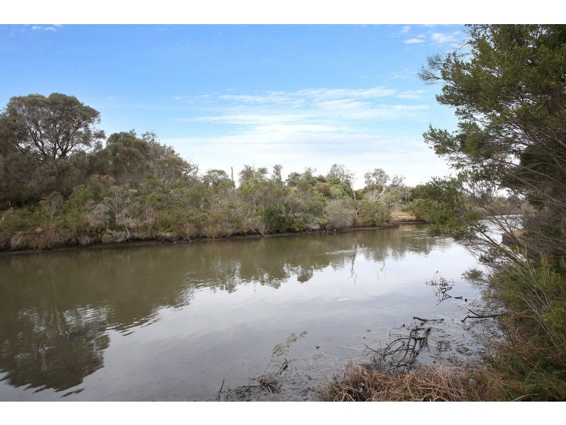 2/270 Nepean Highway, Seaford VIC 3198