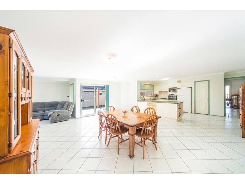 25 Sheraton Circuit, Bomaderry NSW 2541