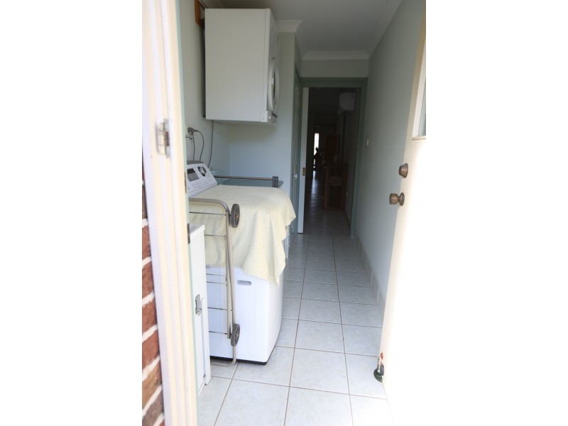 25 Sheraton Circuit, Bomaderry NSW 2541