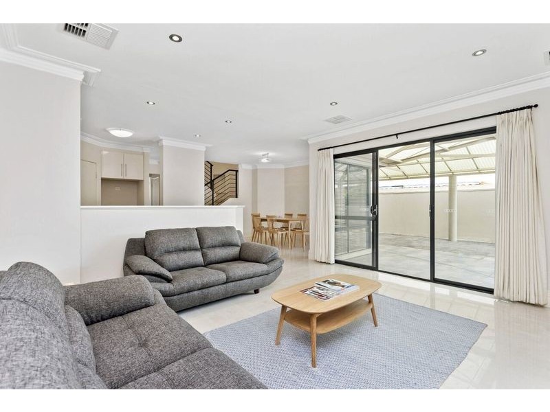 4A Alston Avenue, Como WA 6152