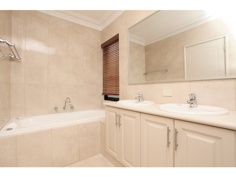 4A Alston Avenue, Como WA 6152