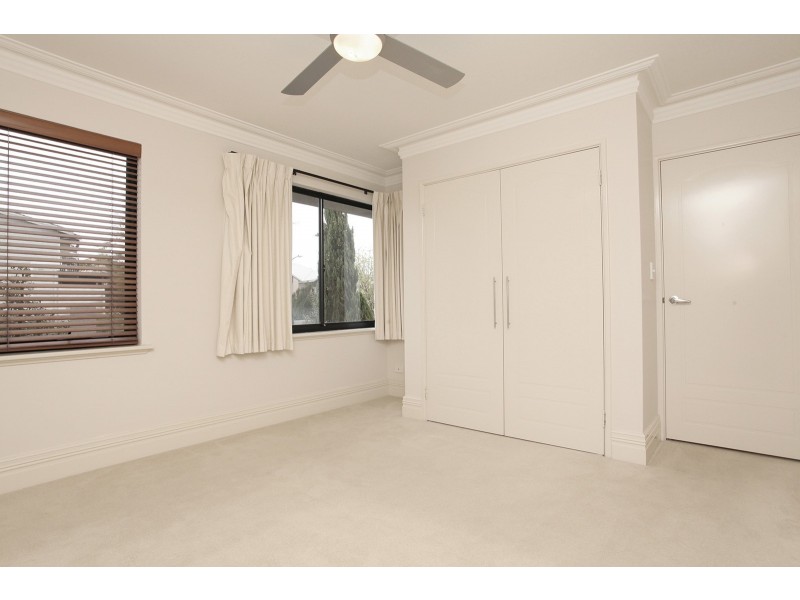 4A Alston Avenue, Como WA 6152