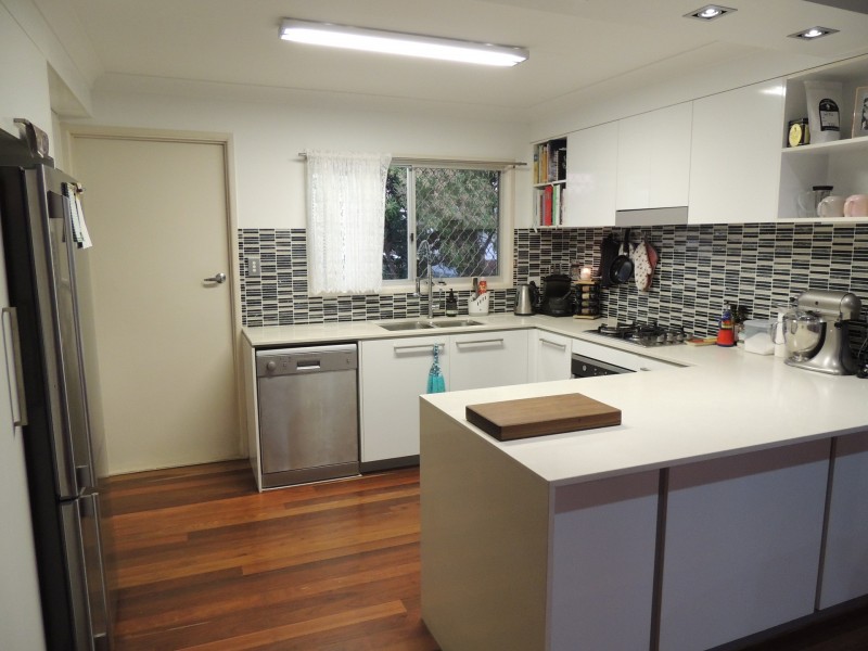 60 Kershaw Street, Park Avenue QLD 4701