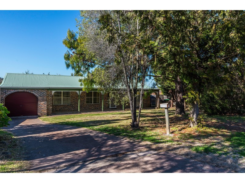 1 Stewart Crescent, Armidale NSW 2350