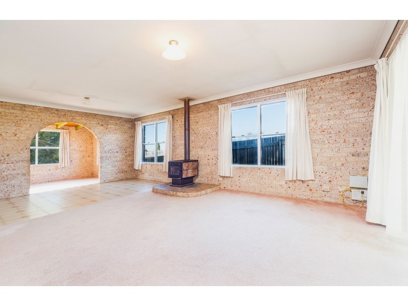 1 Stewart Crescent, Armidale NSW 2350
