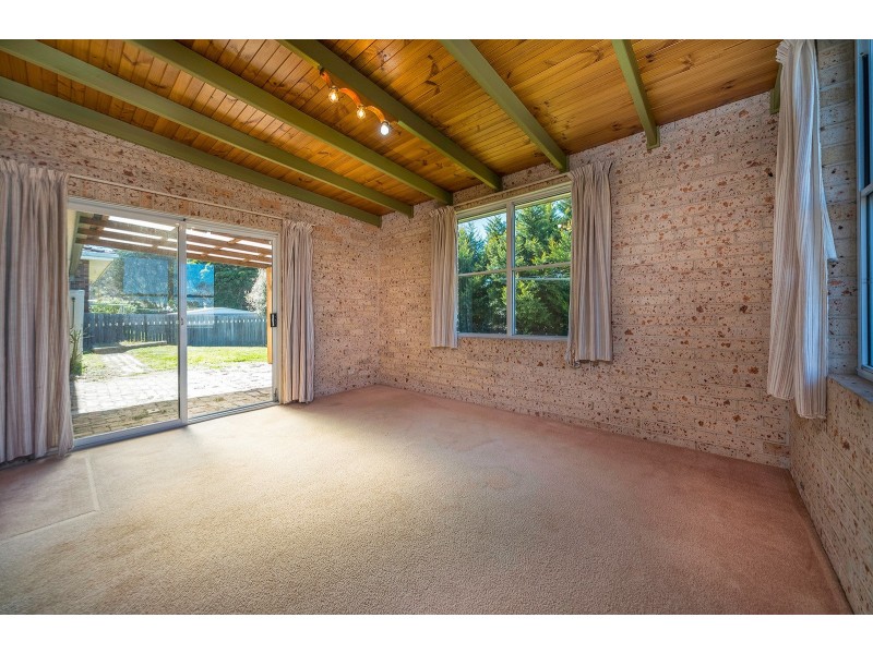 1 Stewart Crescent, Armidale NSW 2350