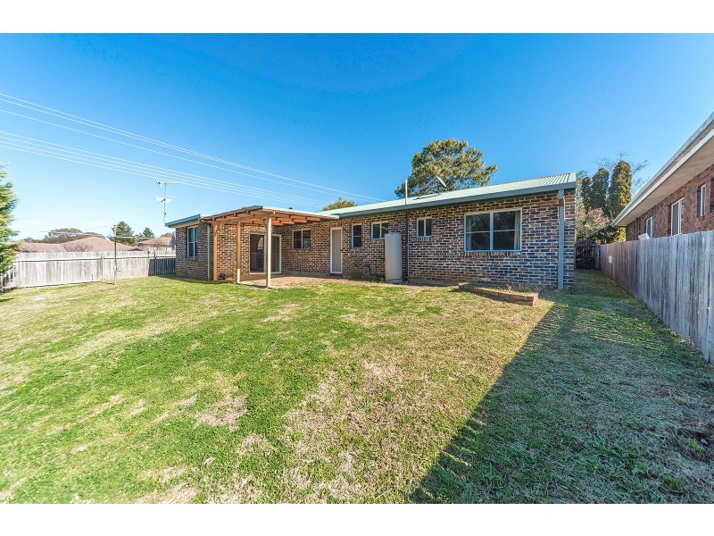 1 Stewart Crescent, Armidale NSW 2350