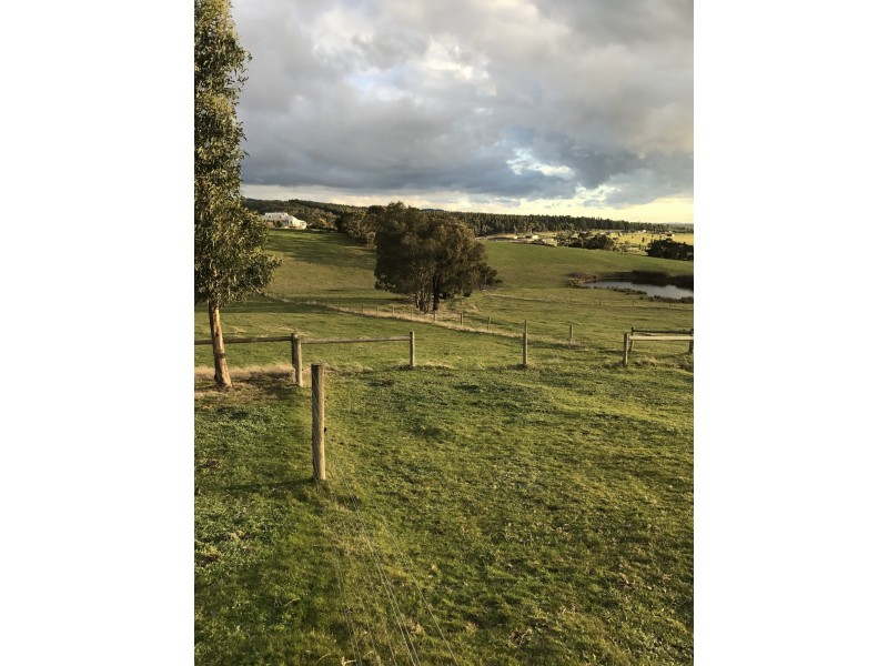 6 Hazelwood Ridge East, Hazelwood North VIC 3840