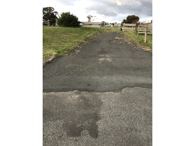 6 Hazelwood Ridge East, Hazelwood North VIC 3840