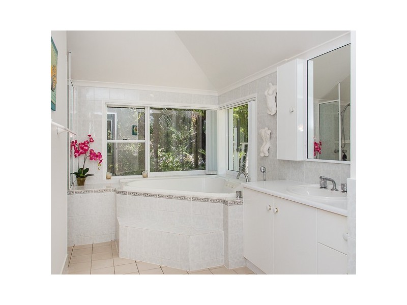 70 Admiral Drive, Dolphin Heads QLD 4740