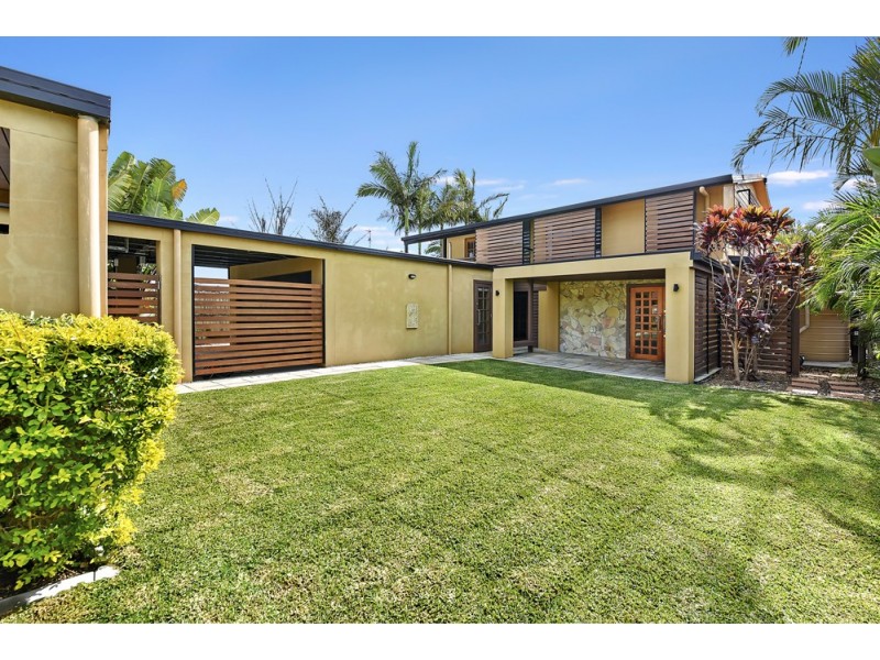 187 Whiting Street, Labrador QLD 4215