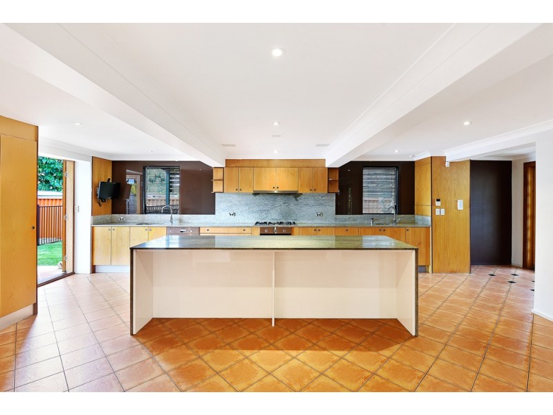 187 Whiting Street, Labrador QLD 4215