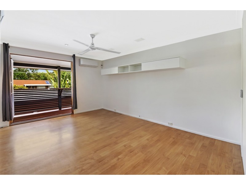 187 Whiting Street, Labrador QLD 4215