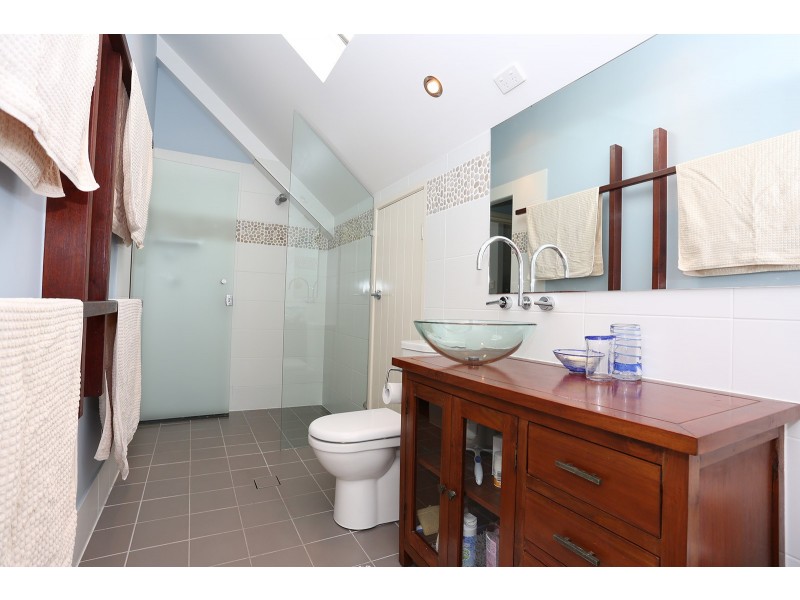 95 Adam Street, Wynnum QLD 4178