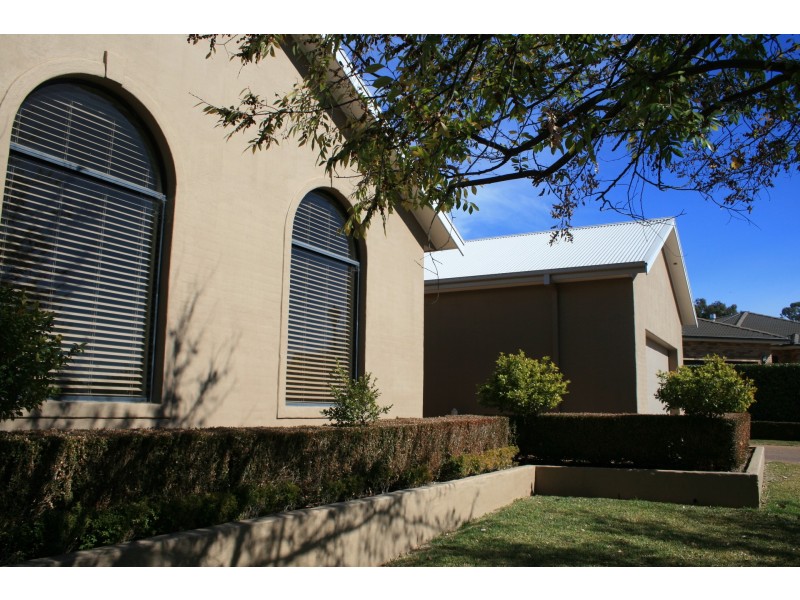 14 HANDARA CLOSE, Dubbo NSW 2830