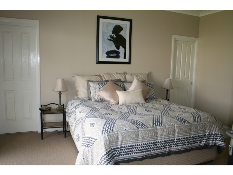 14 HANDARA CLOSE, Dubbo NSW 2830