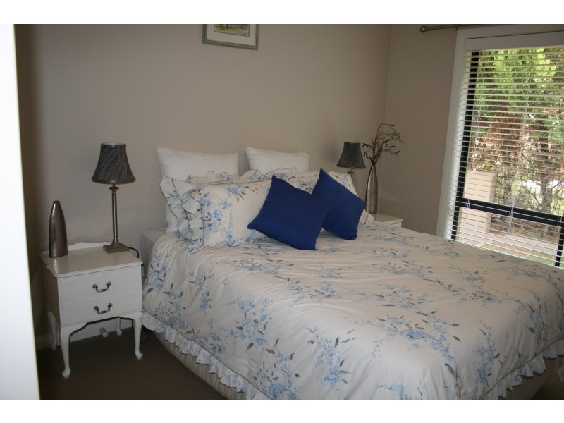 14 HANDARA CLOSE, Dubbo NSW 2830