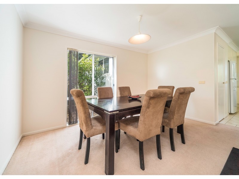 10/13 Augusta Place, Mollymook Beach NSW 2539