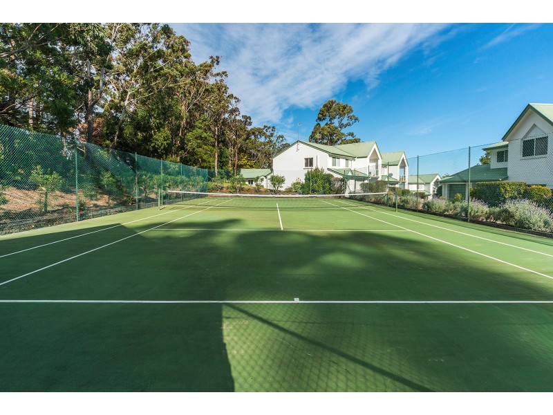 10/13 Augusta Place, Mollymook Beach NSW 2539