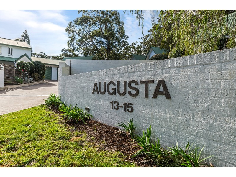 10/13 Augusta Place, Mollymook Beach NSW 2539
