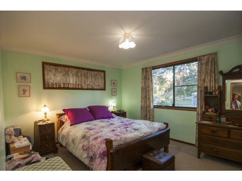 15 Lake Drive, Meringandan QLD 4352