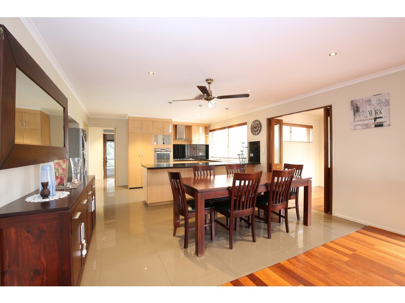 49 Waterview Court, Croydon Hills VIC 3136