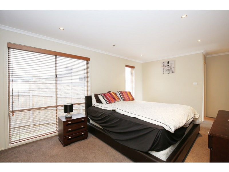 49 Waterview Court, Croydon Hills VIC 3136