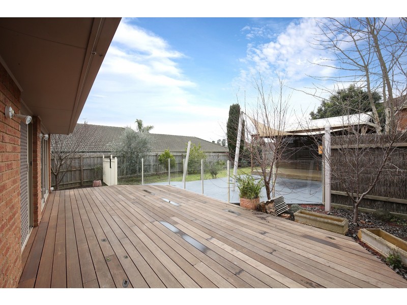 49 Waterview Court, Croydon Hills VIC 3136