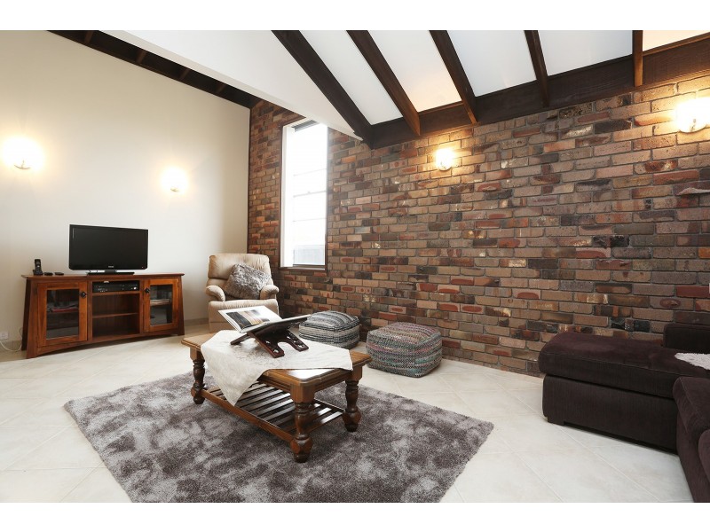 39 Merino Crt, St Clair NSW 2759