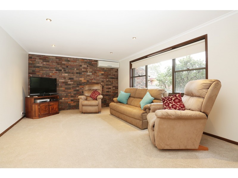 39 Merino Crt, St Clair NSW 2759