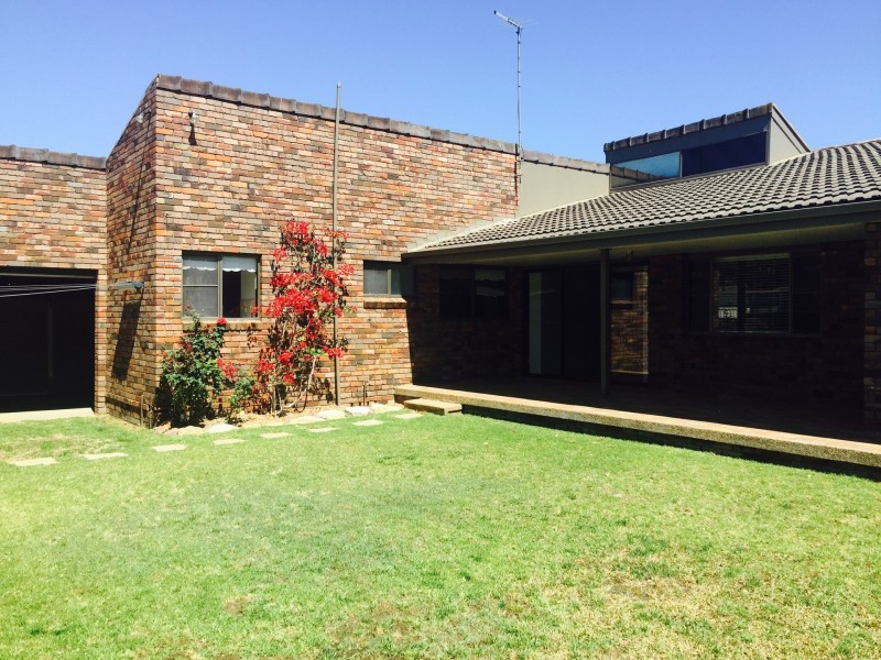 39 Merino Crt, St Clair NSW 2759